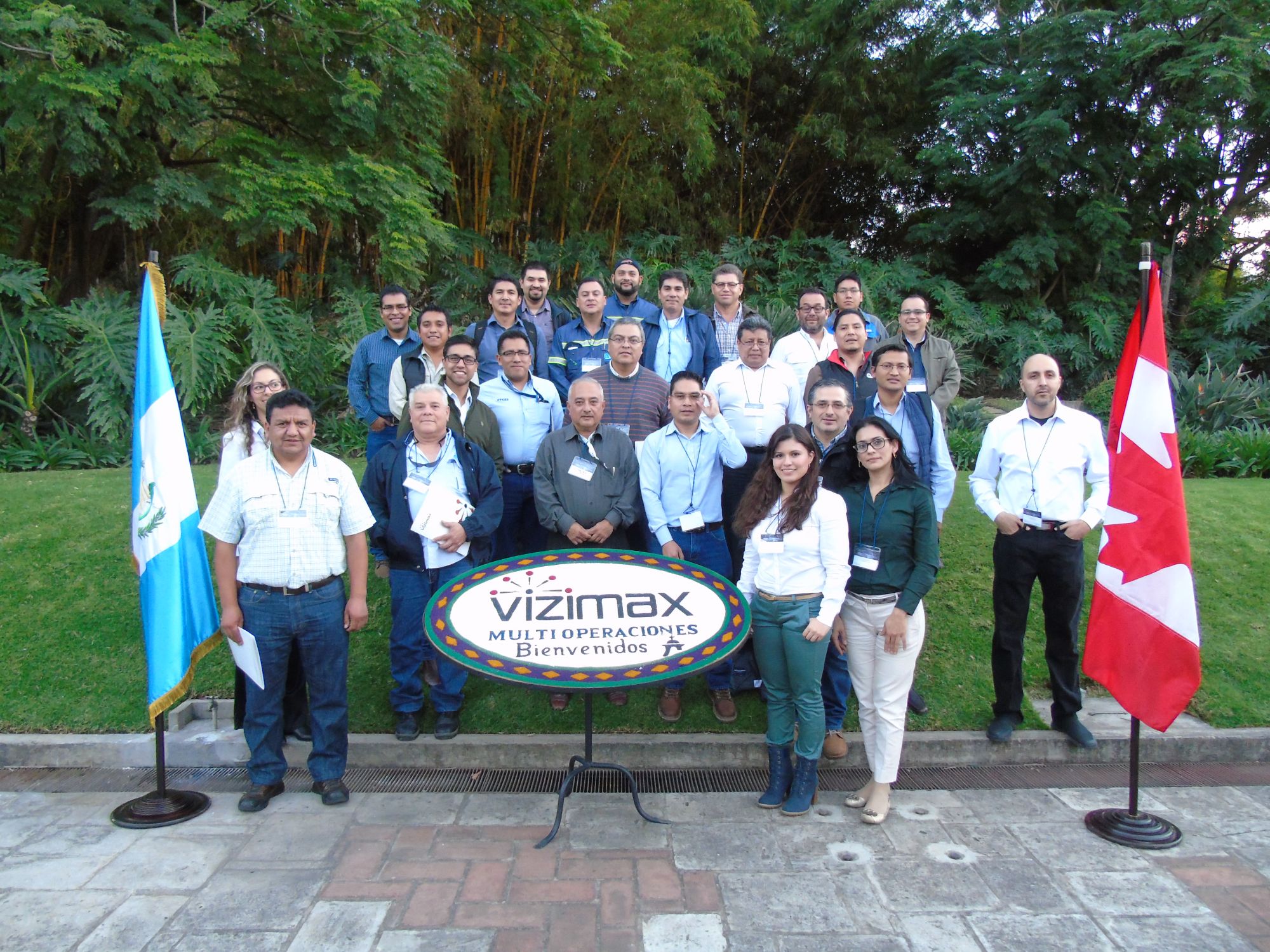 Vizimax engineers in Guatemala at a training session with our partners, Inde Guatemala and Multioperaciones, in 2018.